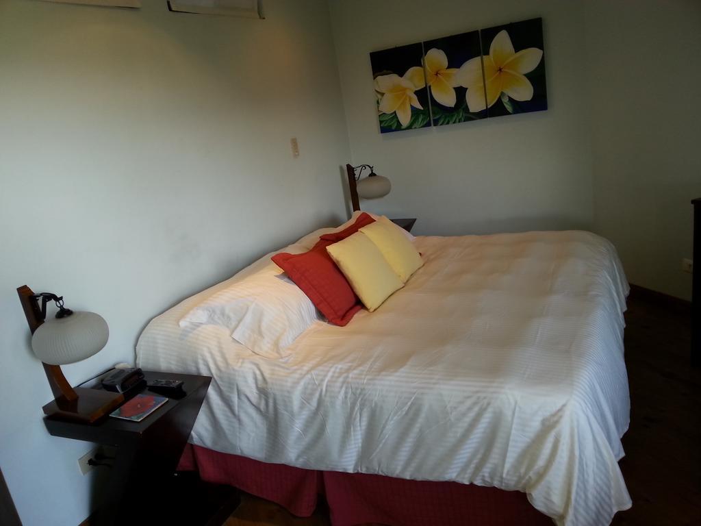 Out Of Bounds Boutique Hotel Сан-Хосе Номер фото